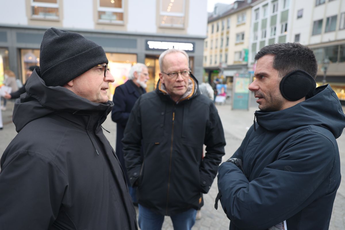 0925/0220 Haltung Demokratie_56200