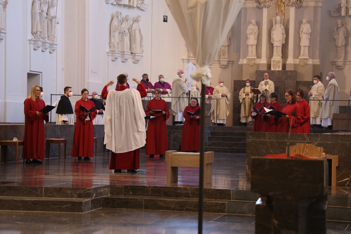 1321/0323 Missa chrismatis_26148