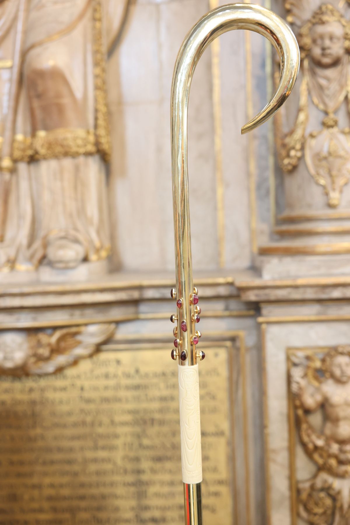 Bei einem Pontifkalgottesdienst im Würzburger Kiliansdom ist an Christi Himmelfahrt, 9. Mai 2024, Weihbischof Paul Reder zum Bischof geweiht worden. 