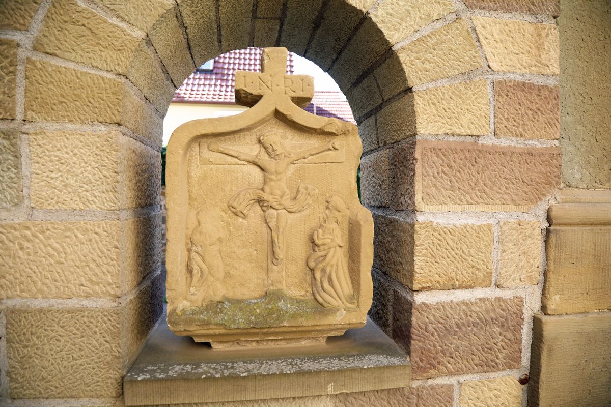 Bei der Friedhofssanierung sorgte dieser Bildstock für eine Überraschung.