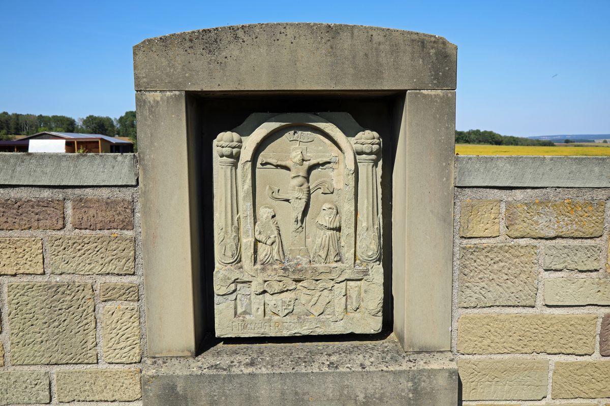Der vermutlich älteste Bildstock Egenhausens ist auf dem Friedhof zu finden.