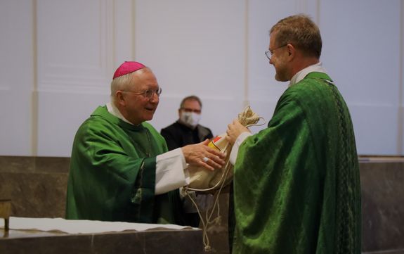 0321/0070 WB Boom _25088