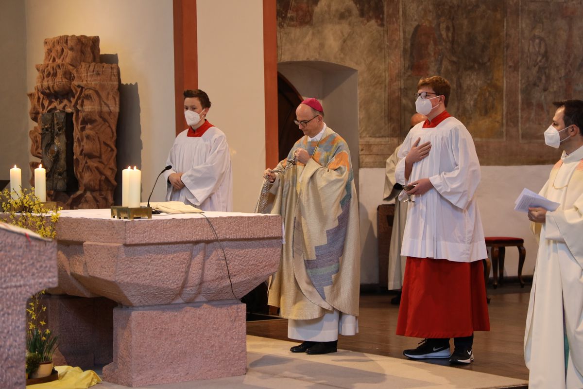 1421/0350 Diakone_26336