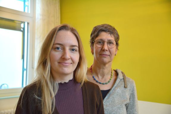 Im Einsatz für Sternenkind-Familien: Theresa Geier (links) und Antje Beck, Hebammen in der Missio-Klinik Würzburg.