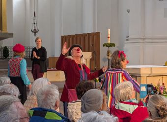 2126/0510 Kaleidoskop Clowns an die Macht
