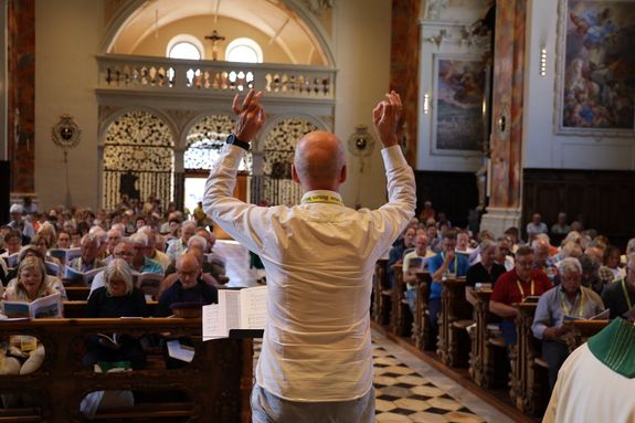 3726/0847 Ankunft Romwallfahrt der Kirchenchöre