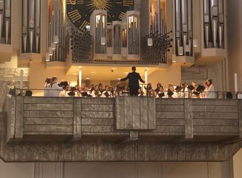 2226/0548 Pfingstgottesdienst mit Bischof Jung