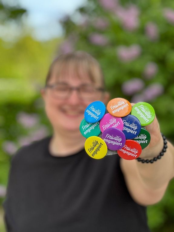 2026/0463 Ehrenamt Buttons