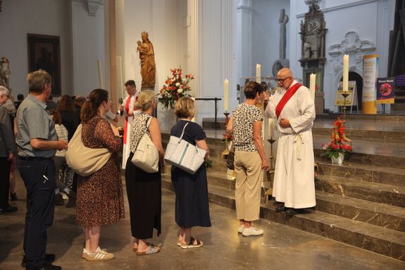 2826/0674 Kiliani-Priester, Diakone, Mitarbeitende