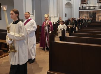 0926/0210 Zulassungsfeier für Taufbewerberinnen und Taufbewerber