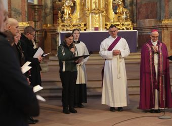 0926/0210 Zulassungsfeier für Taufbewerberinnen und Taufbewerber