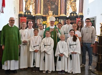In der Pfarrkirche Heiligkreuz in Döpfners Heimatgemeinde Hausen feierte Bischof Dr. Franz Jung am Sonntag, 26. Juli, einen weiteren Gedenkgottesdienst.
